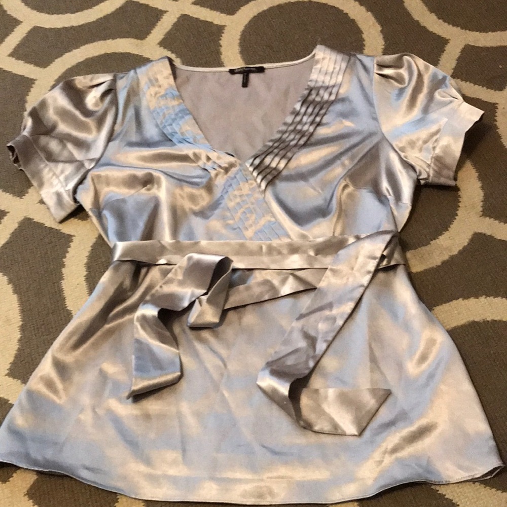 silky cute blouse that has never been worn